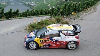 Loeb & Ogier glücklich mit Tag eins