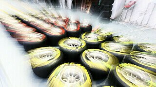 Jedes Jahr veröffentlicht Pirelli nach der Saison die Statistik zur abgeschlossenen Formel 1-Saison. Dieses Jahr präsentiert der Reifenhersteller die Statistik der vergangenen drei Jahre, von 2011 bis 2013. "Denn damit endet eine Ära, während 2014 eine neue Ära beginnt", erklärte Motorsportdirektor Paul Hembery., Foto: Sutton