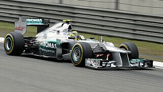 Nico Rosberg sicherte sich im 111. Qualifying-Anlauf die erste Pole Position seiner Formel-1-Karriere., Foto: Sutton
