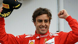 Fernando Alonso Díaz feiert am 29. Juli 2012 seinen 31. Geburtstag. In Ungarn soll am Sonntag passenderweise auch gleich der 31. Grand-Prix-Sieg in der Karriere des Ferrari-Stars her - von Startplatz sechs aus dürfte das auf dem engen und verwinkelten Hungaroring zwar kein einfaches Unterfangen werden... beim Blick auf die Vita des derzeit in der WM-Wertung in Führung liegenden Spaniers darf sich die Konkurrenz aber trotzdem warm anziehen - und das nicht nur, weil Alonso ausgerechnet in Budapest 2003 seinen allerersten Formel-1-Sieg feierte., Foto: Sutton