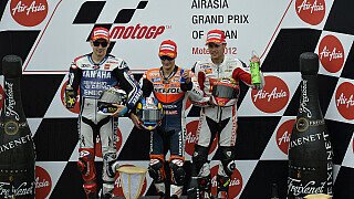 3 - Im Grand Prix von Japan waren alle drei Fahrer auf dem MotoGP-Podium aus Spanien. Dies war das erste Mal in der 64-jährigen Geschichte des Grand Prix-Rennsports, dass drei spanische Fahrer in der Königsklasse gemeinsam auf einem GP-Podest standen., Foto: Milagro