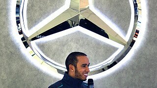 Video: Hamiltons erster Tag bei Mercedes Video: Hamiltons erster Tag bei Mercedes