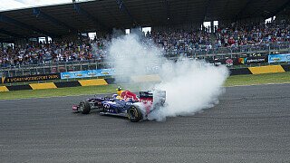 Video - Webber vs. Stoner vs. Jamie Whincup Video - Webber vs. Stoner vs. Jamie Whincup