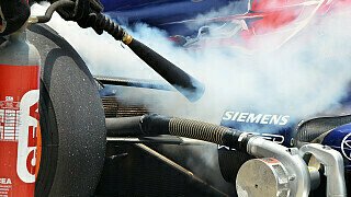Toro Rosso mit neuer Auspuffanlage Toro Rosso mit neuer Auspuffanlage