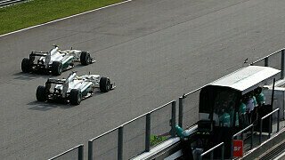 Kommentar - Sinnvolle Mercedes-Teamorder? Kommentar - Sinnvolle Mercedes-Teamorder?