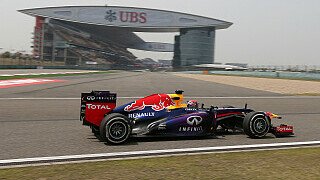 Vettel nach P10: Kniffliger Auftakt