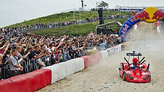 Vettel beim Seifenkisten-Rennen