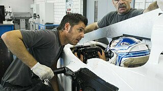 Sirotkin beim Sauber Seatfitting Sirotkin beim Sauber Seatfitting