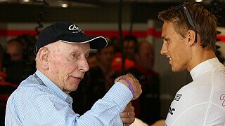 John Surtees wird am 11. Februar 2014 80 Jahr alt. Der motorsportverrückte Brite ist bis heute der einzige Fahrer, der sowohl die Motorrad-WM als auch den Titel in der Formel 1 gewann. Ein Rückblick auf eine außergewöhnliche Karriere., Foto: Sutton