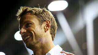 Video - Button mit Chauffeur durch Singapur