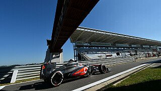 Button sieht Lotus in Reichweite