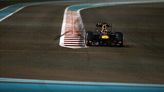 Sebastian Vettel: Es war wichtig, direkt am Start wegzuziehen. Irgendwie ist das Gegenteil vom Wurm drin, es läuft wie geschmiert - unglaublich. Es hilft natürlich, wenn man vorne frei wegfahren kann. Man gewöhnt sich im Laufe des Jahres an die Reifen, schont sie entsprechend und kann sie so lange halten, dass sie ihre Performance halten., Foto: Red Bull