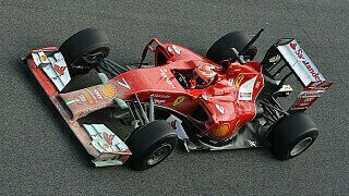 Mit 32 Runden war Kimi Räikkönen im Ferrari der fleißigste und gleichzeitig mit einer Zeit von 1:27.104 Minuten der schnellste Pilot. Über den Tag konzentrierte sich die Scuderia ausschließlich darauf, die Funktionalität, die On-Board-Systeme und einige aerodynamische Einstellungen des F14 T zu checken. Zwei Mal wurde Räikkönen aufgefordert, den Boliden vorsorglich abzustellen, der restliche Tag lief aber ohne Behinderungen weiter. "Auch wenn wir gern mehr Runden gefahren wären, denke ich, dass das für den ersten Tag in Ordnung war", so Räikkönen., Foto: Sutton