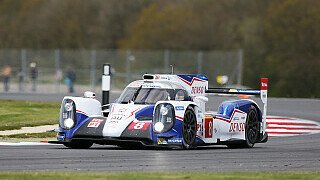 Toyota hauchdünn auf Pole