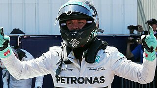 Nico Rosberg: Ich hatte schon eine gute Runde in Q3 und habe gehofft, dass keiner mehr vorbeigehen würde, aber es war natürlich nicht der Wunsch, stehen zu bleiben. Es ist eine schwierige Kurve und leider ist mir der Fehler unterlaufen. Es tut mir leid für Lewis, ich wusste nicht, wo er positioniert war. Das ist nicht gut, aber es ist so. Ich habe mich beim Team schon entschuldigt. Heute war ein super Tag für mich und Startplatz eins ist perfekt, aber noch ist nichts entschieden., Foto: Sutton