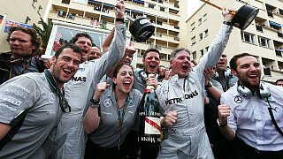 Mercedes gelang es in Monaco zum zehnten Mal, einen Grand Prix auf den Plätzen 1 und 2 zu beenden. Motorsport-Magazin.com wirft einen Blick in die Geschichte der Formel 1 und zeigt, welche Teams sich bisher über Doppelsiege freuen durften., Foto: Sutton