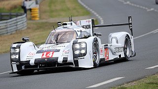Porsche okkupiert vorläufig Reihe eins
