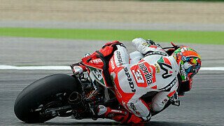 Melandri am ersten Trainingstag vorn