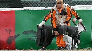 Bild: Unfälle gehören zum Rennsport. Das Risiko kannte auch Jules Bianchi, als er gestern in seinen Formel-1-Wagen stieg. Und trotzdem! Die Formel 1 hält sich für stärker als die Naturgewalten. Den Preis für diesen Irrtum zahlt ein 25-jähriger Fahrer., Foto: Sutton