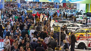 Essen: Rund 128.000 PS-Fans feiern den Auftakt Essen: Rund 128.000 PS-Fans feiern den Auftakt