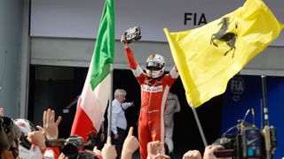 Malaysia GP - So feiert Vettel mit Ferrari Malaysia GP - So feiert Vettel mit Ferrari