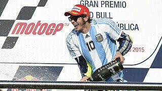 Argentinien GP - Sonntag - Rossi feiert als Maradona
