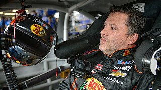 Stewart mit Rückenverletzung im Krankenhaus Stewart mit Rückenverletzung im Krankenhaus