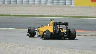 Renault rätselt über mysteriösen Reifenschaden Renault rätselt über mysteriösen Reifenschaden