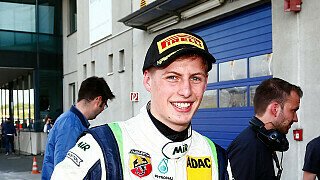 Schramm feiert Debütsieg in Oschersleben Schramm feiert Debütsieg in Oschersleben