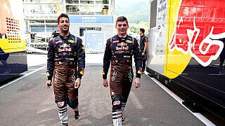 Es war wohl der unfreiwillige Lacher des gesamten Rennwochenendes: Die extra für den Österreich Grand Prix angefertigten Rennoveralls für das Red Bull-Gespann Daniel Ricciardo und Max Verstappen. Die Armen!