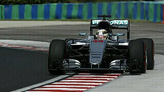 1. Training: Hamilton unter 2015er Pole Zeit