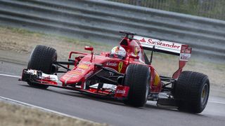 Pirelli-Tests 2017: Vettel mit breiten Regenreifen in Fiorano unterwegs