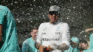 BBC Sport: "Lewis Hamilton verkürzt in der Meisterschaft sein Punktedefizit gegenüber Nico Rosberg und fährt im Großen Preis der USA zu einem komfortablen Sieg."