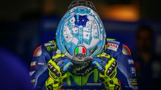 Valentino Rossis neuer Helm: Winter in Tavullia Valentino Rossis neuer Helm: Winter in Tavullia