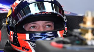 360-Grad-Runde mit Kvyat durch die Straßen von Baku 360-Grad-Runde mit Kvyat durch die Straßen von Baku