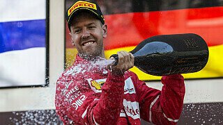 Daily Mirror: Im Land der Millionäre und ihrer Spielsachen spielte Sebastian Vettel mit der Konkurrenz. Lewis Hamilton wird einen Berg erklimmen müssen, um Vettel in der Meisterschaft wieder einzuholen., Foto: Sutton