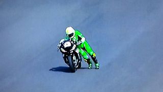 Spektakulärer Save: West rettet Highsider im MotoAmerica-Rennen Spektakulärer Save: West rettet Highsider im MotoAmerica-Rennen