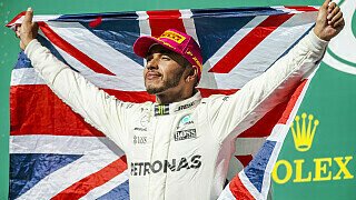 The Sun: Austin Powers! Lewis Hamilton gewinnt locker den Großen Preis der USA und hat eine Hand am WM-Pokal. Sebastian Vettel kann die Feierlichkeiten mit Platz zwei lediglich aufschieben., Foto: LAT Images