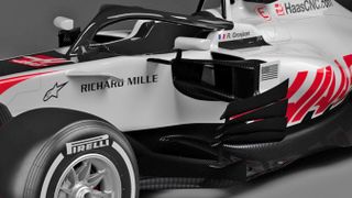 Formel 1 2018: Haas zeigt erstes F1-Auto mit Halo