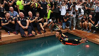 Formel 1 2018: Monaco GP - Daniel Ricciardo feiert Sieg im Pool