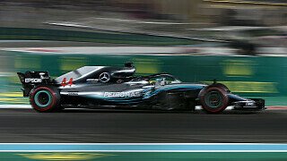 Gazzetta dello Sport (Italien): "Hamilton ist der neue Menschenfresser der Formel 1. Seine Leistungen sind einmalig, er hat auch die technischen Machtverhältnisse zu seinen Gunsten gedreht, denn in diesem Jahr hatte Ferrari oft das beste Auto. Hamilton setzt einer ziemlich langweiligen Meisterschaft ein Ende.", Foto: Sutton