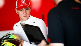 Mick Schumacher: Formel-2-Testfahrten in Barcelona Mick Schumacher: Formel-2-Testfahrten in Barcelona