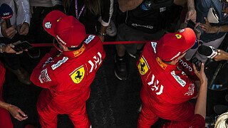 Die Pressestimmen zum Großen Preis von SpanienUnd es folgt der nächste Mercedes-Doppelsieg. Die italienische Presse hatte Ferrari schon an den vorangehenden Wochenenden niedergeschrieben, jetzt werden die Roten endgültig zu Grabe getragen. Mercedes, so sind sich alle einig, ist der designierte Weltmeister., Foto: Ferrari