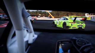 SRO E-Sport GT Series: Wildcard-Fahrer siegt, Lind bester Profi SRO E-Sport GT Series: Wildcard-Fahrer siegt, Lind bester Profi
