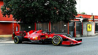 Bildergalerie: Leclerc fährt im F1-Ferrari vom Werk zur Strecke