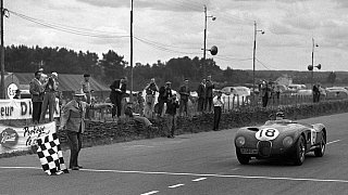 1953 feierte Jaguar mit dem C-type den zweiten Sieg bei den 24 Stunden von Le Mans., Foto: JDHT