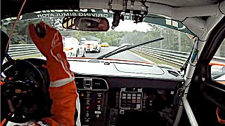 Sabine Schmitz: Legendäre Nordschleifen-Aufholjagd als Onboard Sabine Schmitz: Legendäre Nordschleifen-Aufholjagd als Onboard
