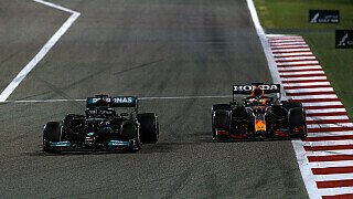 Formel 1 Bahrain: Hamilton holt Sieg in Showdown mit Verstappen Formel 1 Bahrain: Hamilton holt Sieg in Showdown mit Verstappen