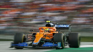 Mit einer Papaya-Orange/Blauen Lackierung gehörten die McLaren in den vergangenen Jahren zu den markantesten Fahrzeugen im Feld. 2018 brachten die Briten die ikonische Farbkombination in die Königsklasse zurück. Wir erinnern an die orangen Autos der F1-Historie., Foto: LAT Images