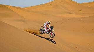 Rallye Dakar 2022: Historischer Etappensieg bei Sekundenkrimi